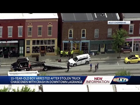 Teen leads police on chase that ends with crash in La Grange
